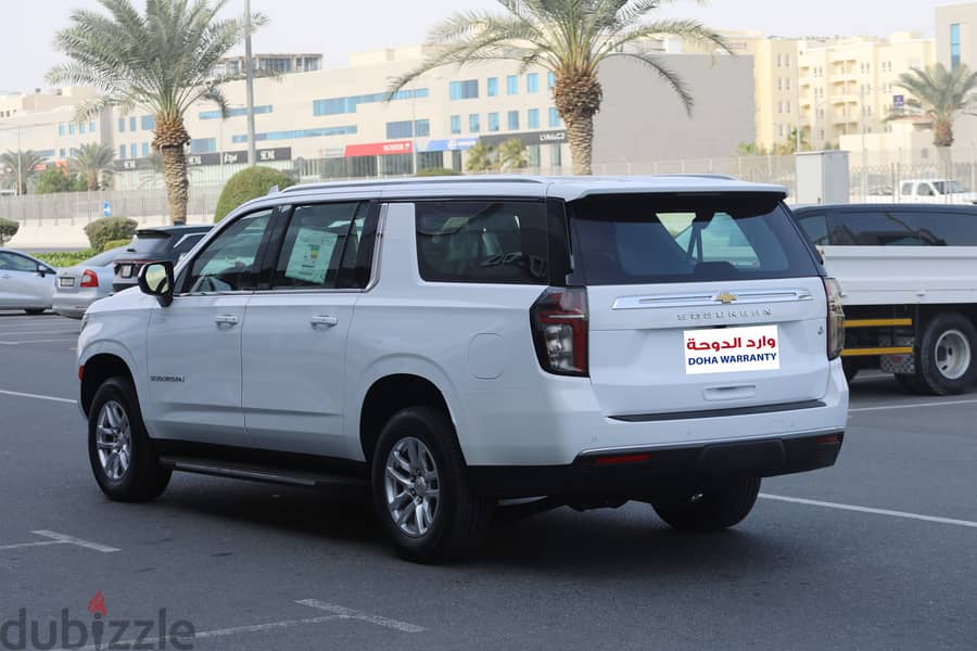 Chevrolet Suburban LS /  5.3 L ( 4X4 )   Model : 2024 5