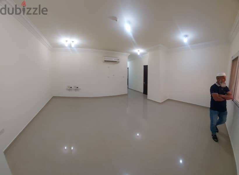 For rent apartments in Al Wakra behind Ooredoo company 3 bhk 3