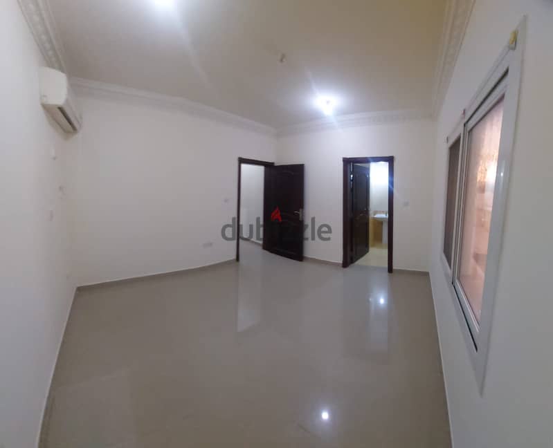 For rent apartments in Al Wakra behind Ooredoo company 3 bhk 12