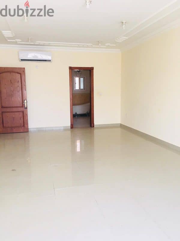 STAFF COMPOUND VILLA: Spacious 4 B/R near Ansar Gallery 3