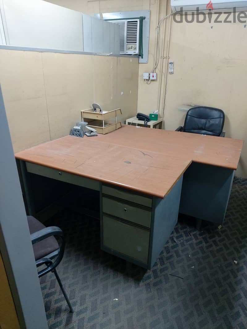 Office furnitures 4