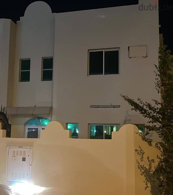 Al Khor Al Dhakheera Unfurnished 4BHK with Utility QR. 8500 0