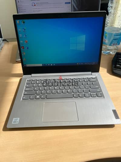 Lenovo i5- 8GB RAM - 256GB SSD