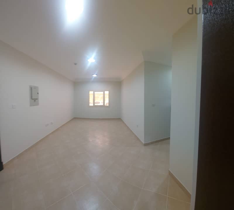 Family flat in building in al wakra 3 Room No commissions 1