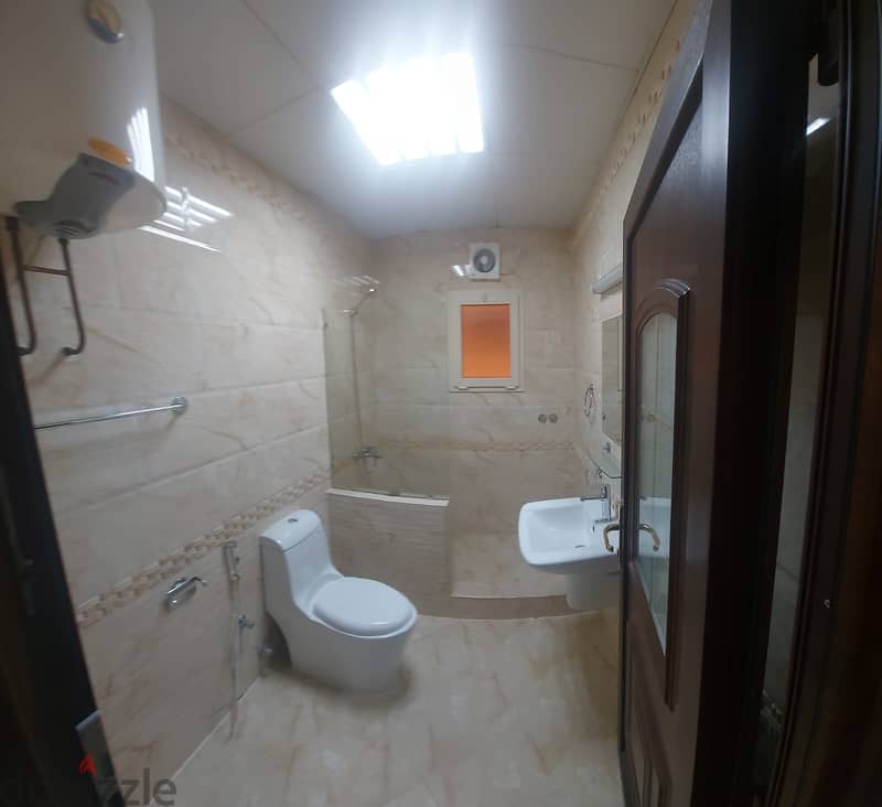 Family flat in building in al wakra 3 Room No commissions 5