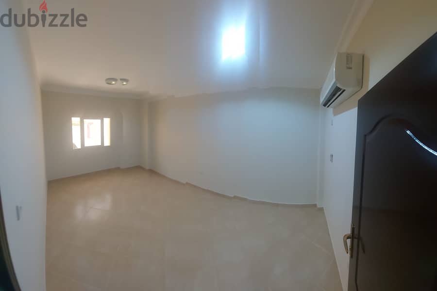 Family flat in building in al wakra 3 Room No commissions 7