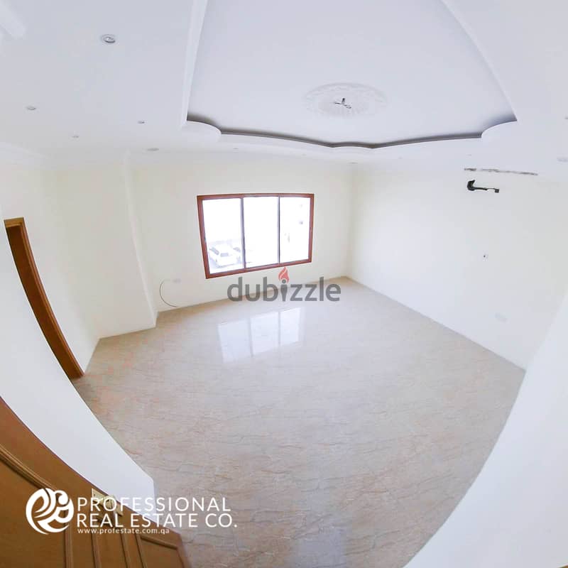 Unfurnished | 5 BHK Standalone Villa in Abu Hamour 4