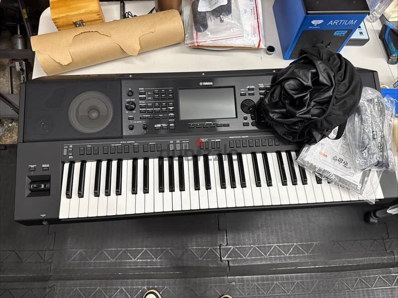 Yamaha PSR-SX900 61 key keyboard arranger Mint Open Box !! 0