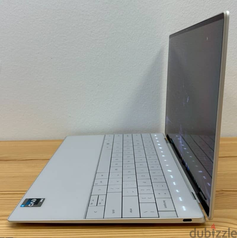 Dell XPS 13 Plus 13.4" - 13th Gen Intel Evo i7 - 32GB - 1TB SSD 1