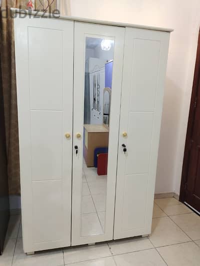 cupboard for sale good condition