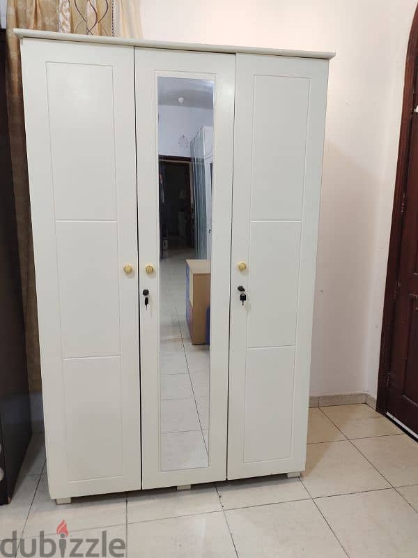 cupboard for sale good condition 2