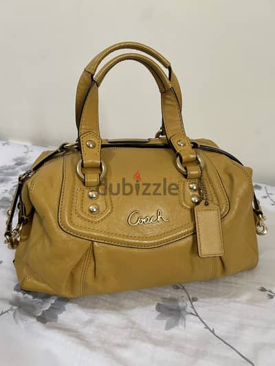 Authentic COACH bag (used in excellent condition)