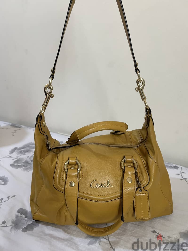 Authentic COACH bag (used in excellent condition) 1