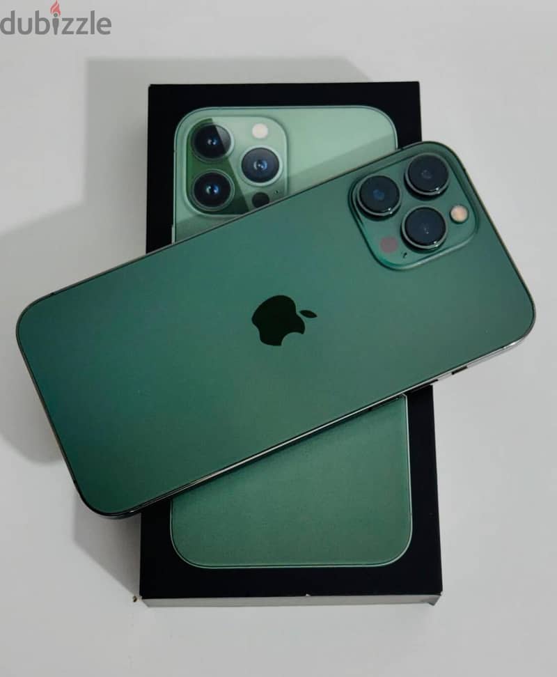 Apple iPhone 13 Pro Max 256GB - Green 1