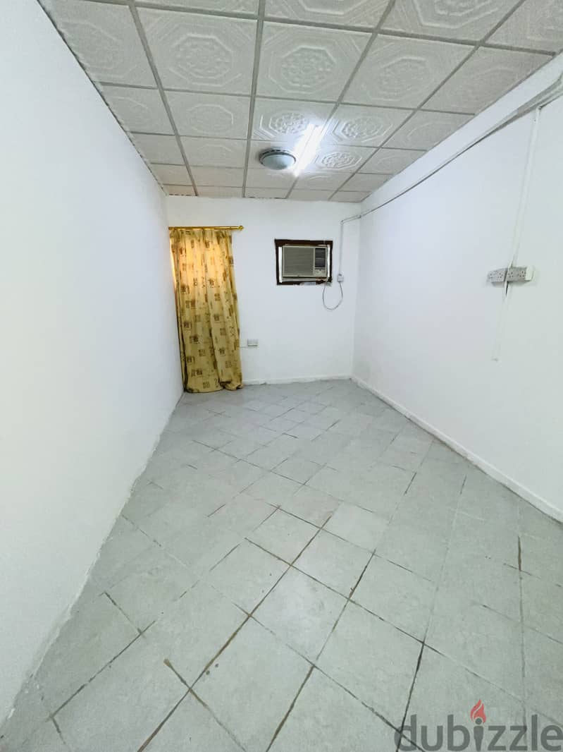 Spacious 1bhk accommodation available for rent 1