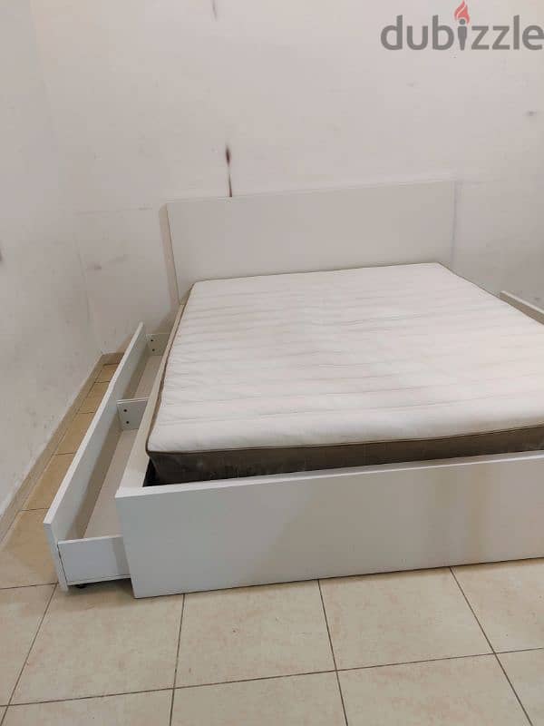 Queen size bed for sale IKEA 0