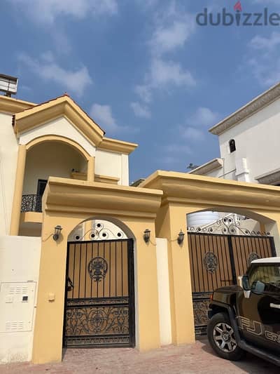 commercial villa for spa or saloon, or any for rent in thumama, Hilal