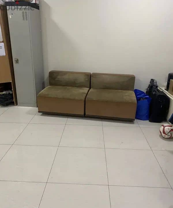 men bed space available 3