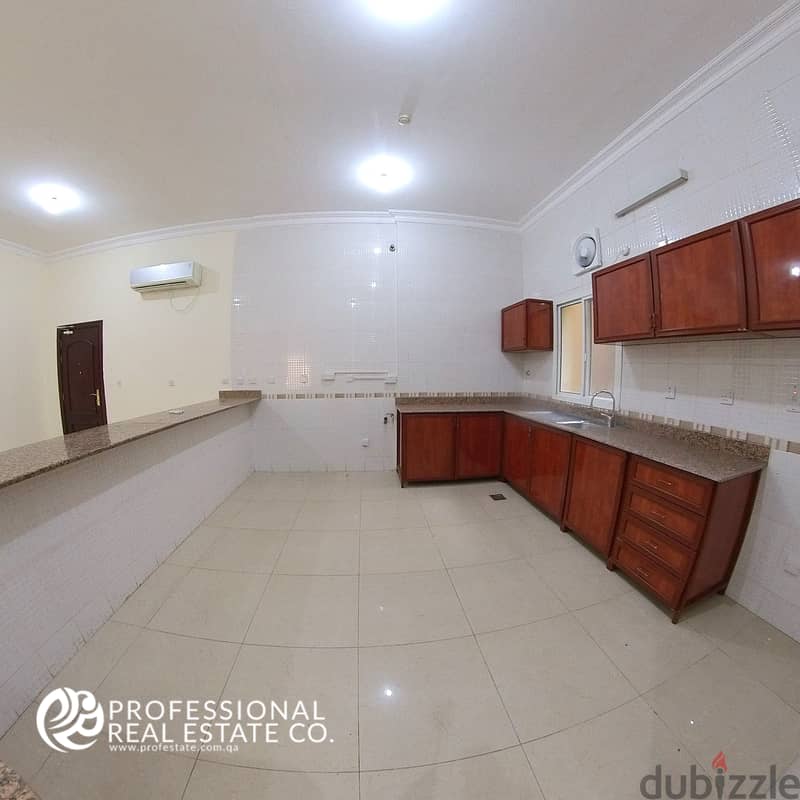 Unfurnished | 4 BHK Apartment in Al Nasser | For Bachelors 9