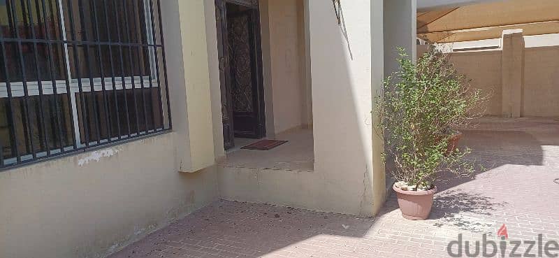 Freestanding Spacious 5 Bedroom Villa with Garden near Khalifa Stadium 18