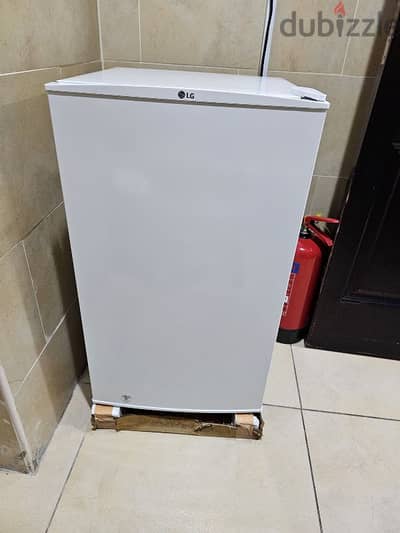 LG SMALL FRIDGE