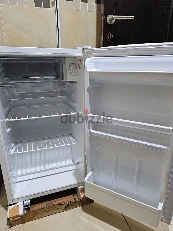 LG SMALL FRIDGE 3