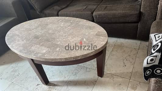 Oval shaped tea table with natural marble finish Qr 200