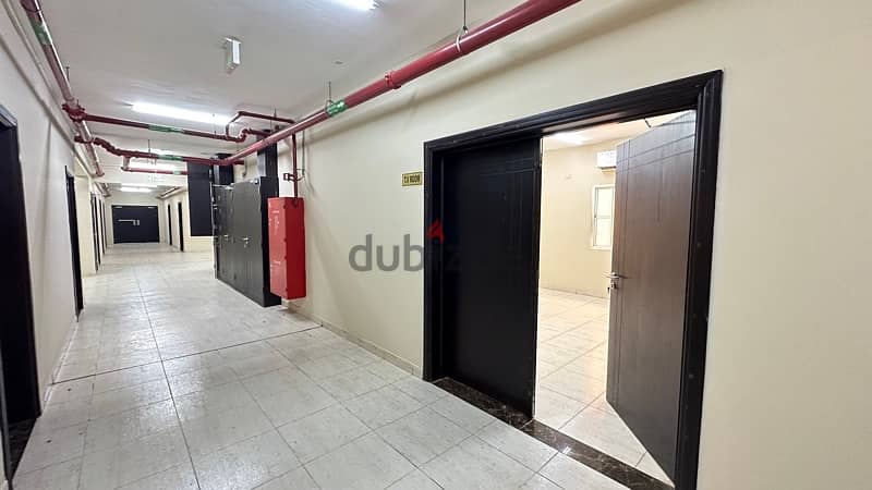 475 Room For Rent - QP Standard accommodation 0