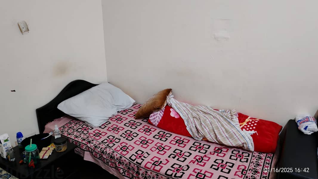 Bed space for Hyderabadi, Indian, at Al khor -7444 3084 3