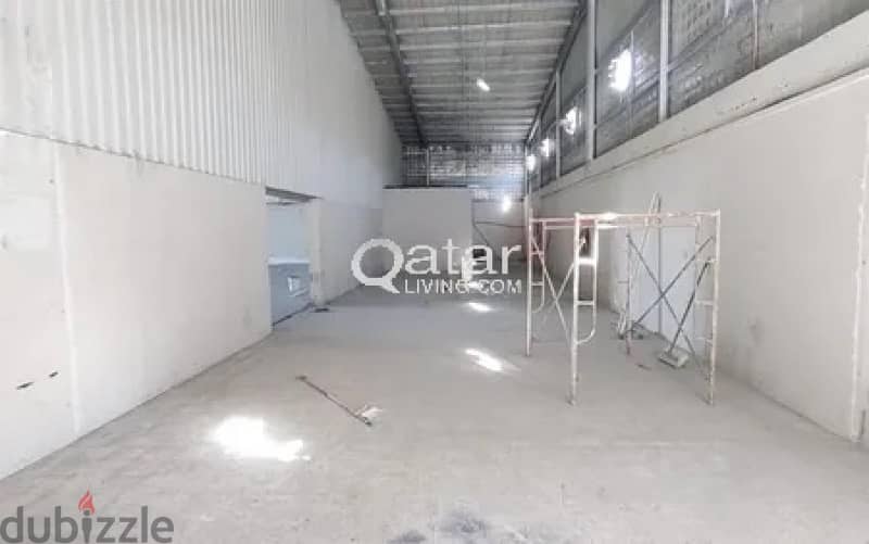 1000 Steel Workshop and 5 Room For Rent 4