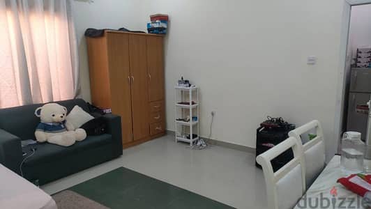 studio family and Executive bachelor room for Rent