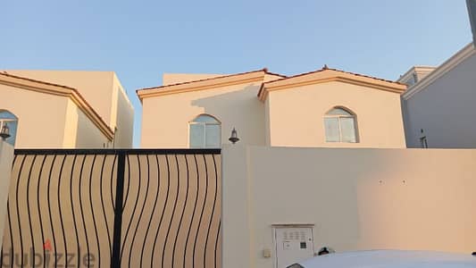 Freestanding 8 B/R Villa for Staff/ Family near Sidra Hospital