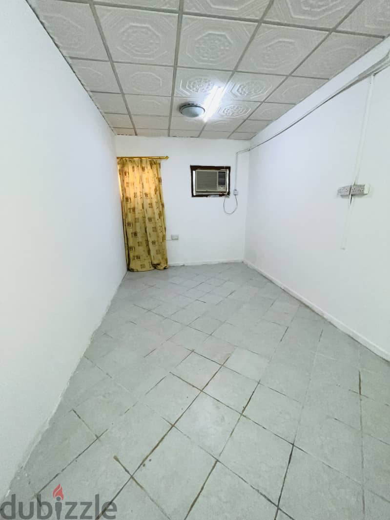 Spacious 1bhk accommodation available for rent 1