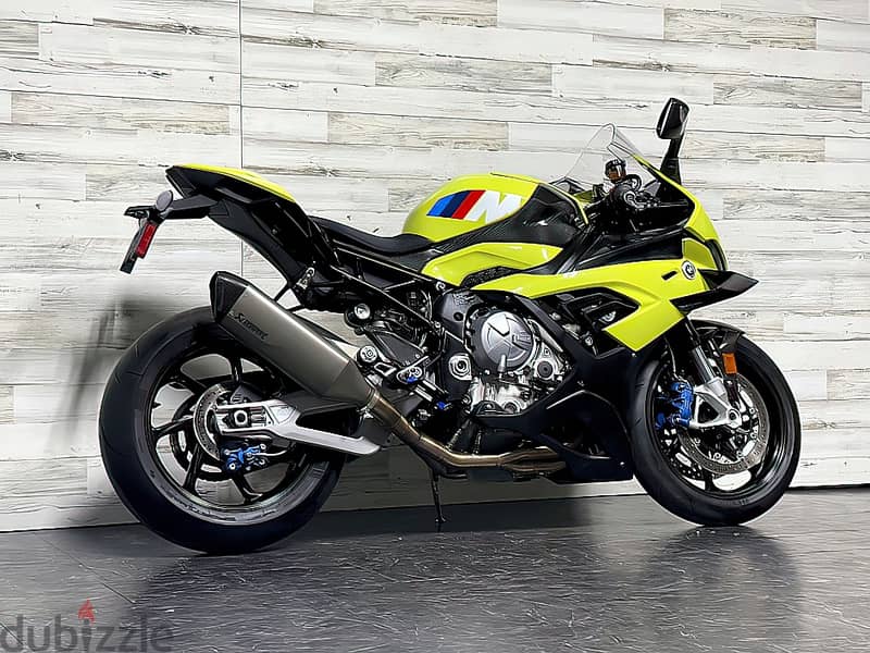 2022 BMW M1000 RR (+971561943867) 2