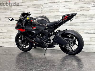 2024 Kawasaki Ninja ZX-6R (+971561943867)