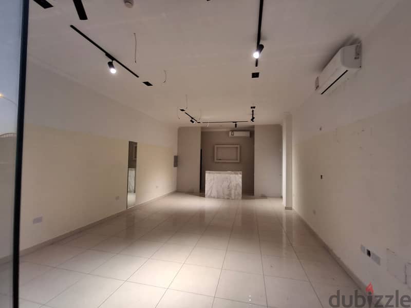 For rent shop in Al Wakrah in main street 1