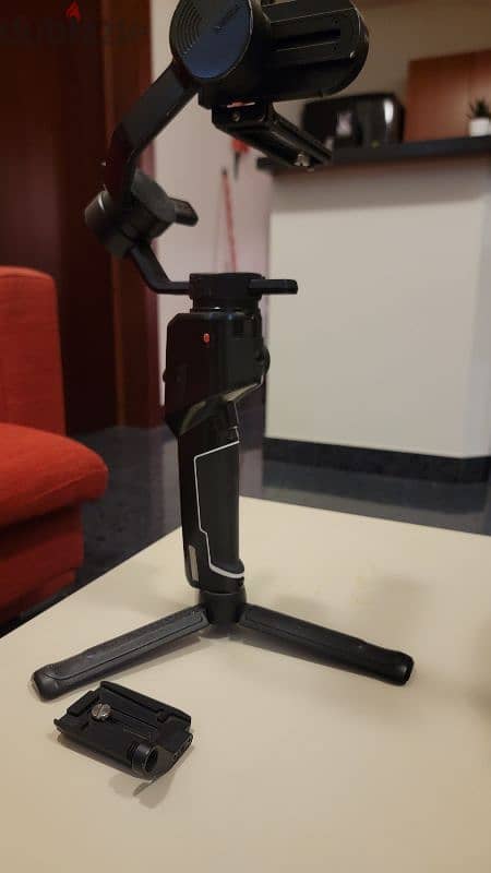 Moza Aircross 2 Camera Stabilizer Gimble 1