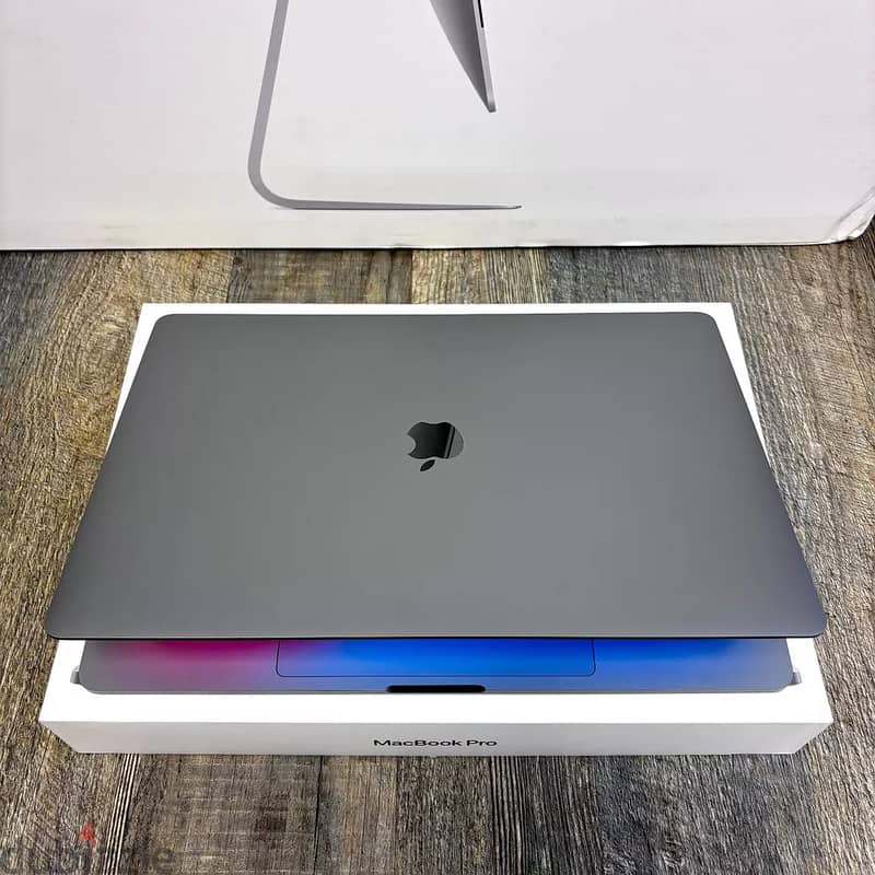 EMI Macbook pro 16 M4 48GB RAM 1TB SSD WhatsApp Chat : +1 7144191773 1