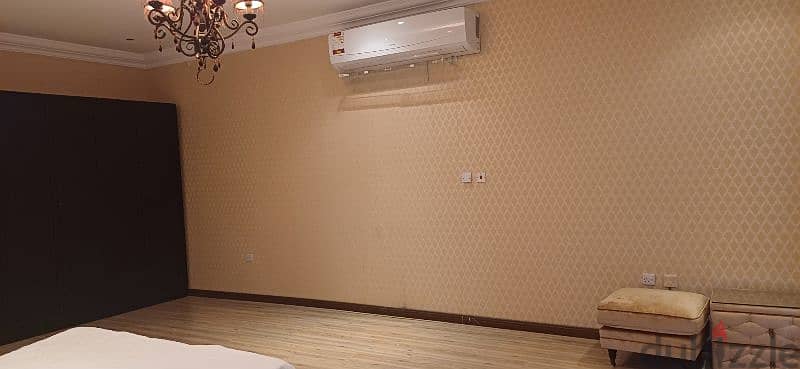 Freestanding Spacious 6 B/R Villa near Salwa Road( Personel/ Iskan) 8