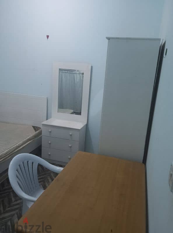 mansoora ladies bed space and room available 1