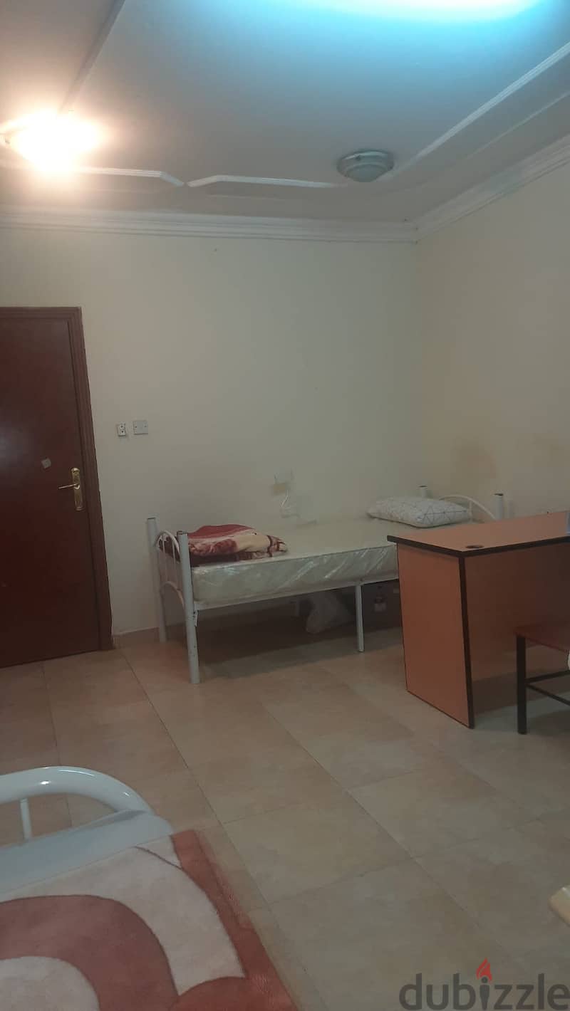 Executive Bachler Bed Space available near Mansoorah Metro Station 3