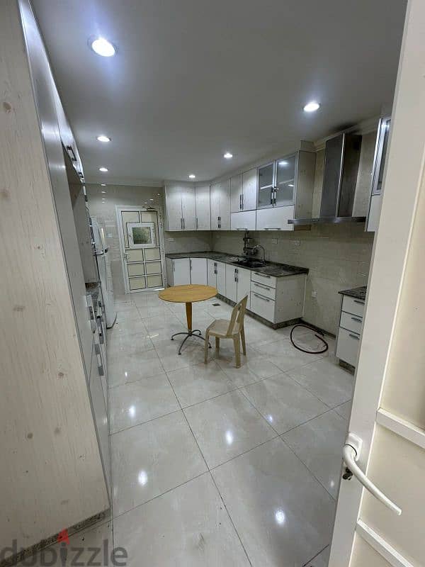 ROOM AVAILABLE AL WAKRA FOR FAMILY 7