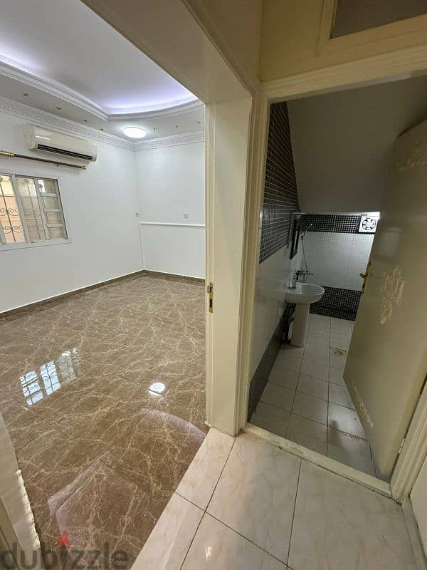 ROOM AVAILABLE AL WAKRA FOR FAMILY 8