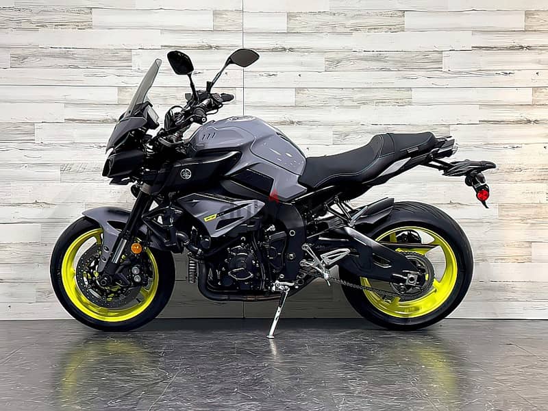 2017 Yamaha FZ-10  (+97466574363) 0