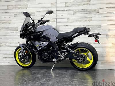 2017 Yamaha FZ-10  (+97466574363)