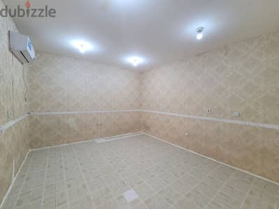 4 rent big studio in umm seneem