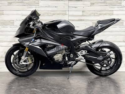 2017 BMW S1000RR  (+97466574363)