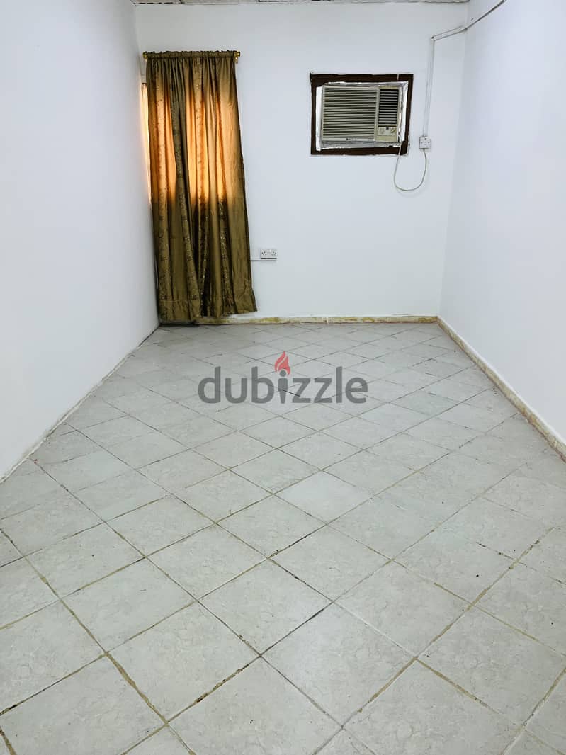 Spacious 1bhk accommodation available for rent 1