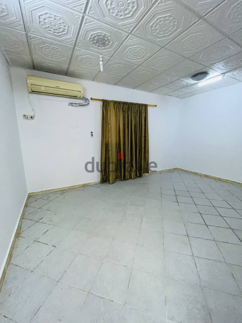 Spacious 1bhk accommodation available for rent 2