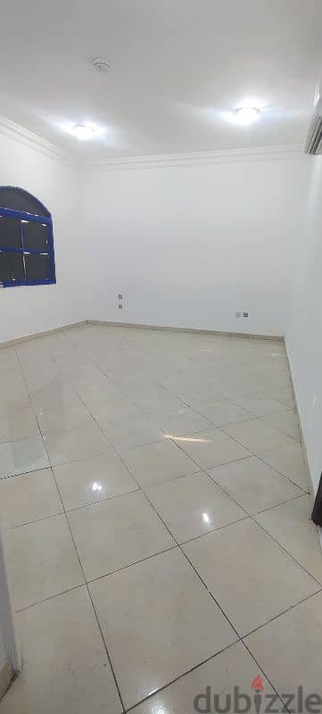 1500 Workshop with 12 Room & Office For Rent 10